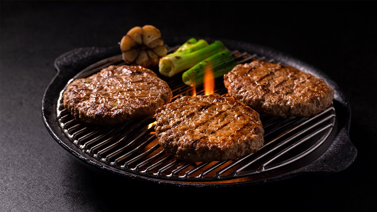 Experience the first-ever grilled short rib patties made with real rice cakes