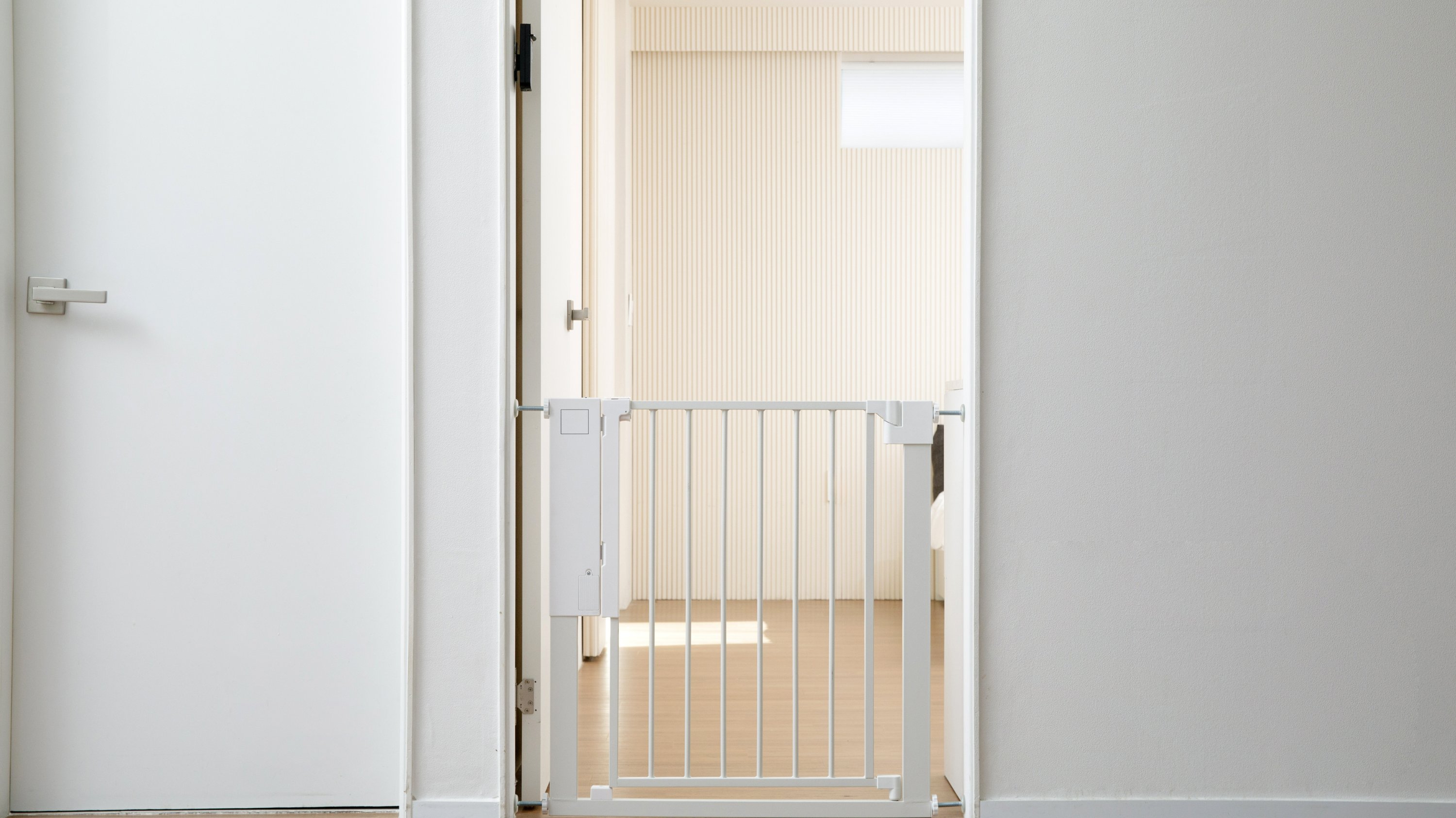 Hands-Free Safety Gate That Opens Automatically for Pets & Kids