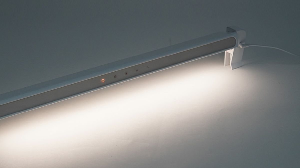 [S University Dorm Light] Clip-On Setup in 5 Seconds! iCle Study Lamp