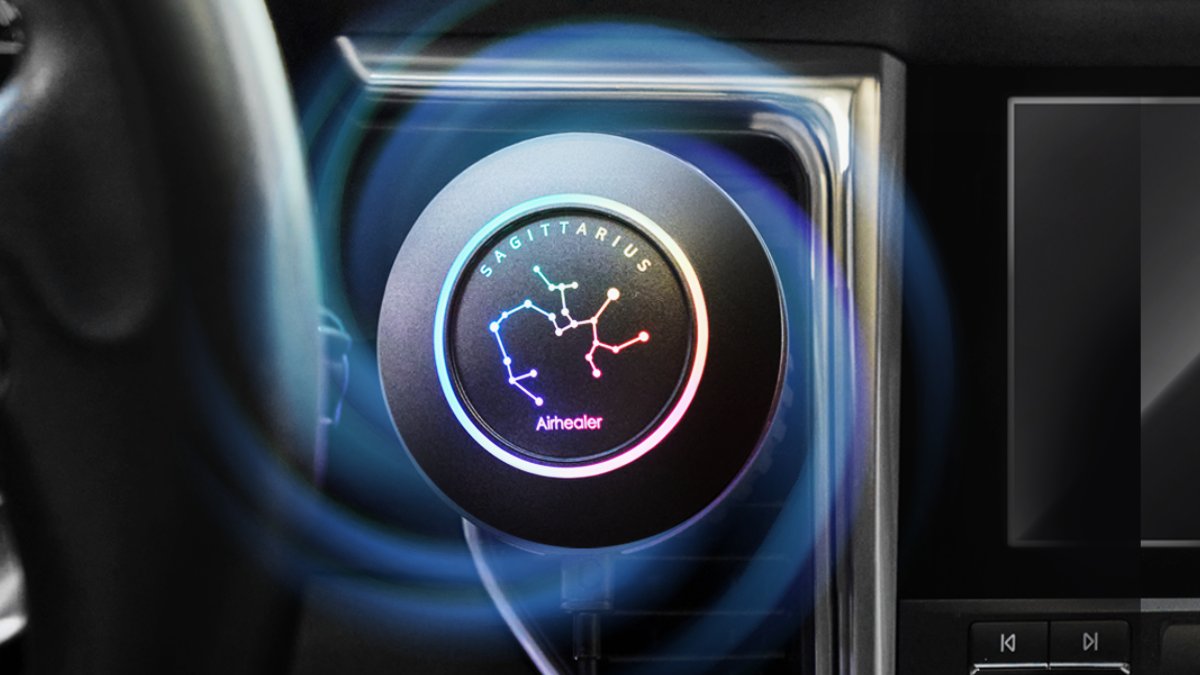 車内の空気ケアは基本！輝く星座で気分もアップ！UV脱臭殺菌機エアヒーラー