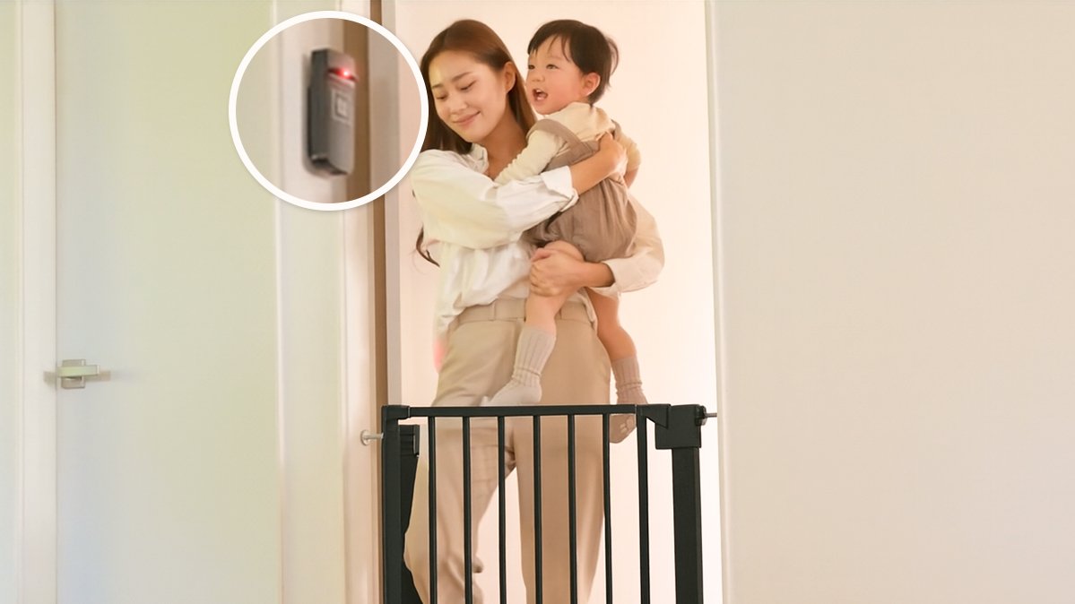 自动开启安全门，无需用手的宠物/育儿安全门