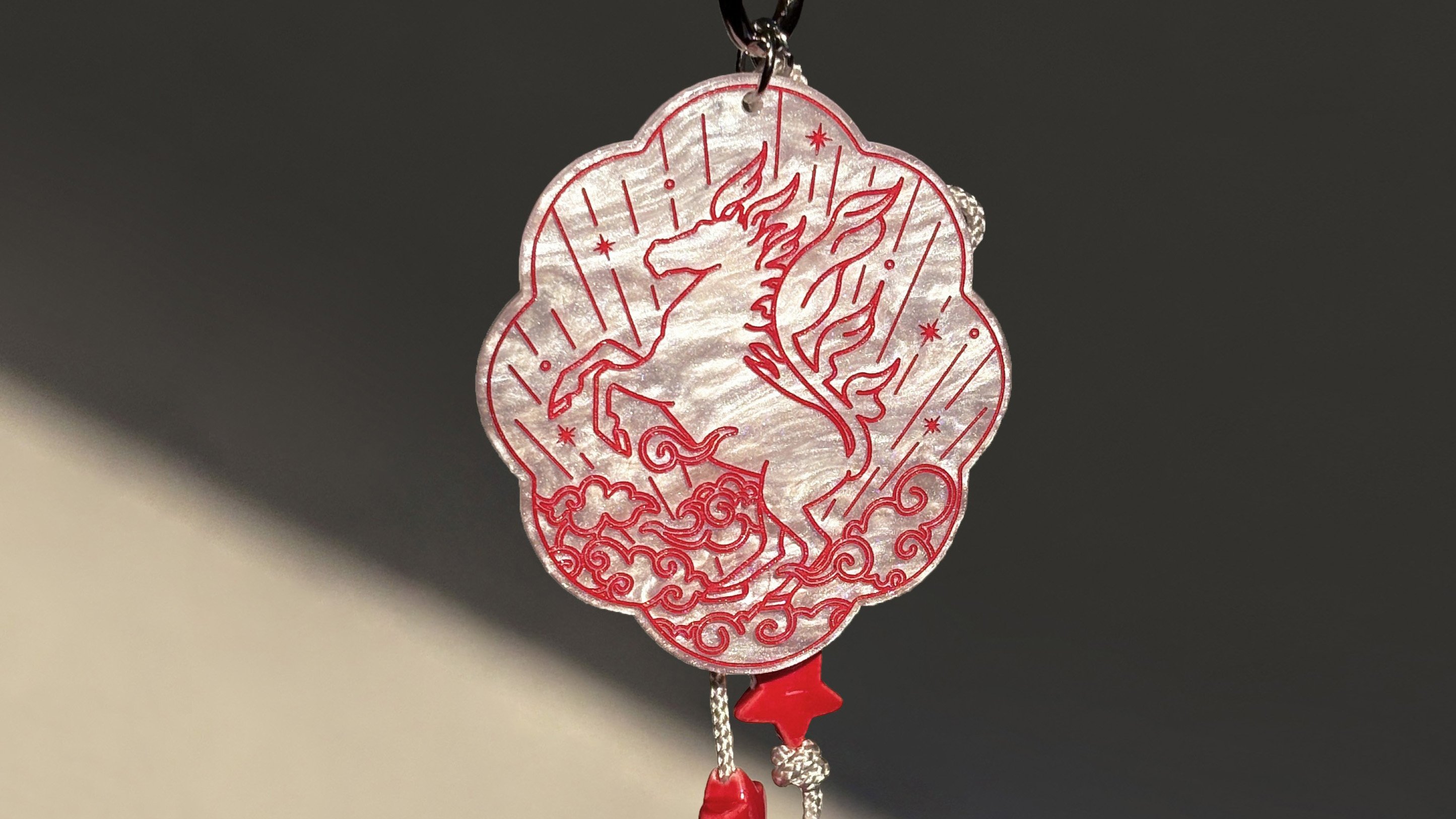 2026年红马年珍珠贝壳亚克力马牌钥匙扣