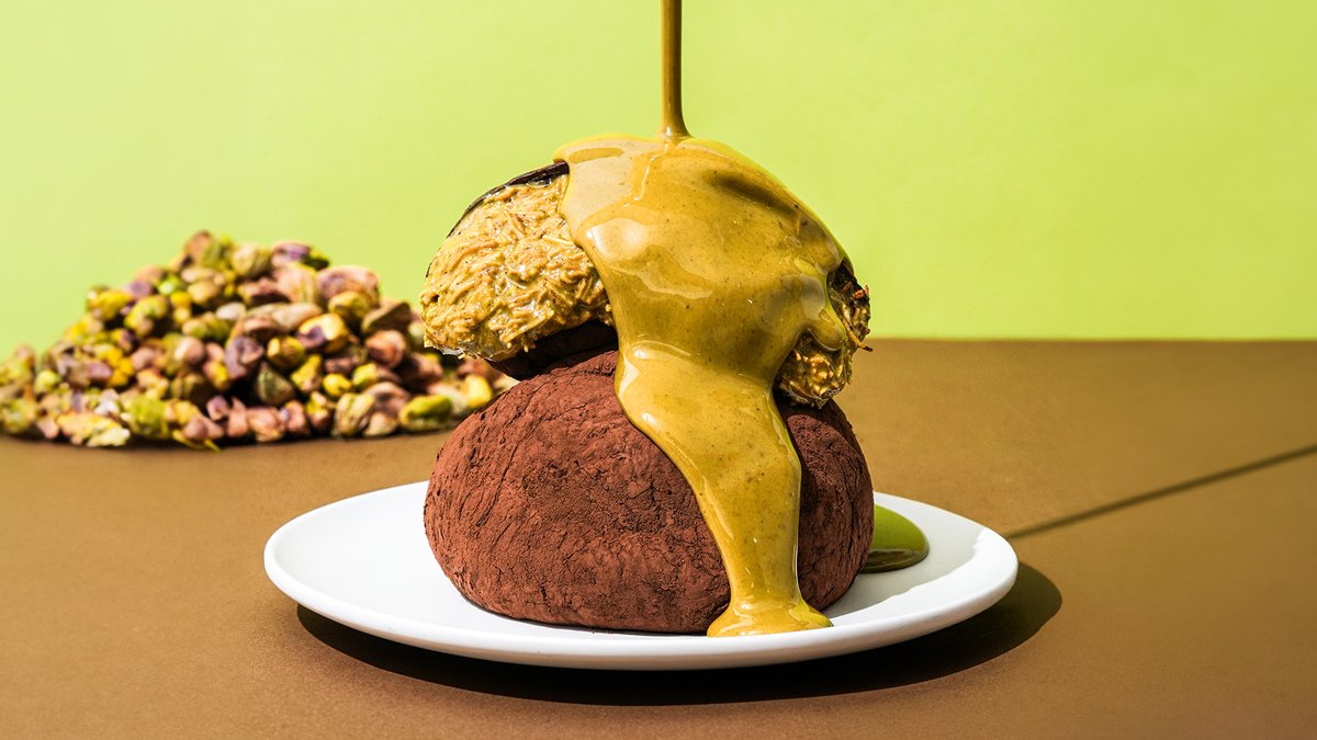 Sold-out Sensation <Giant Dujjonku> is Here! Twice the Size Packed with Real Ingredients for Ultimate Chewy Delight