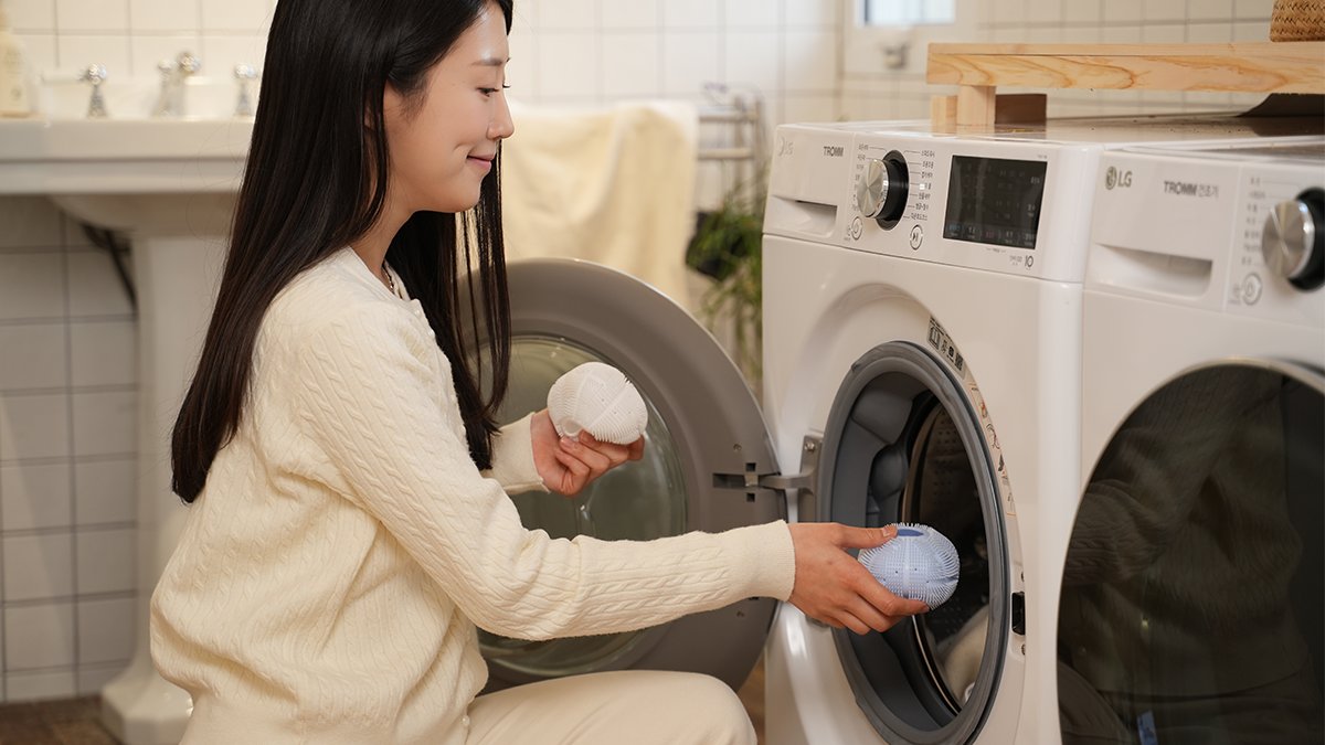 洗后还留灰尘？洗涤+烘干一键搞定，2500次揉搓的洗衣球