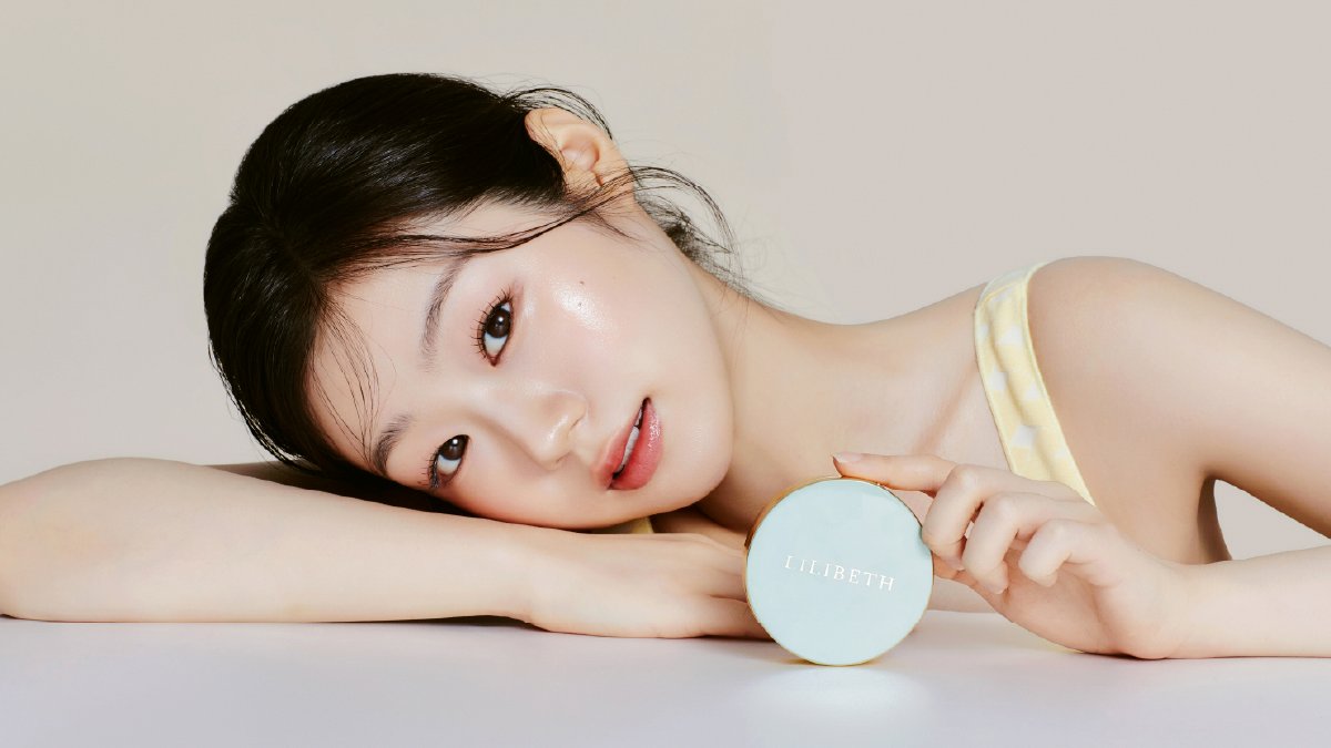 Lilybes Cushion Pact: Flawless Shop-Quality Makeup in One Compact