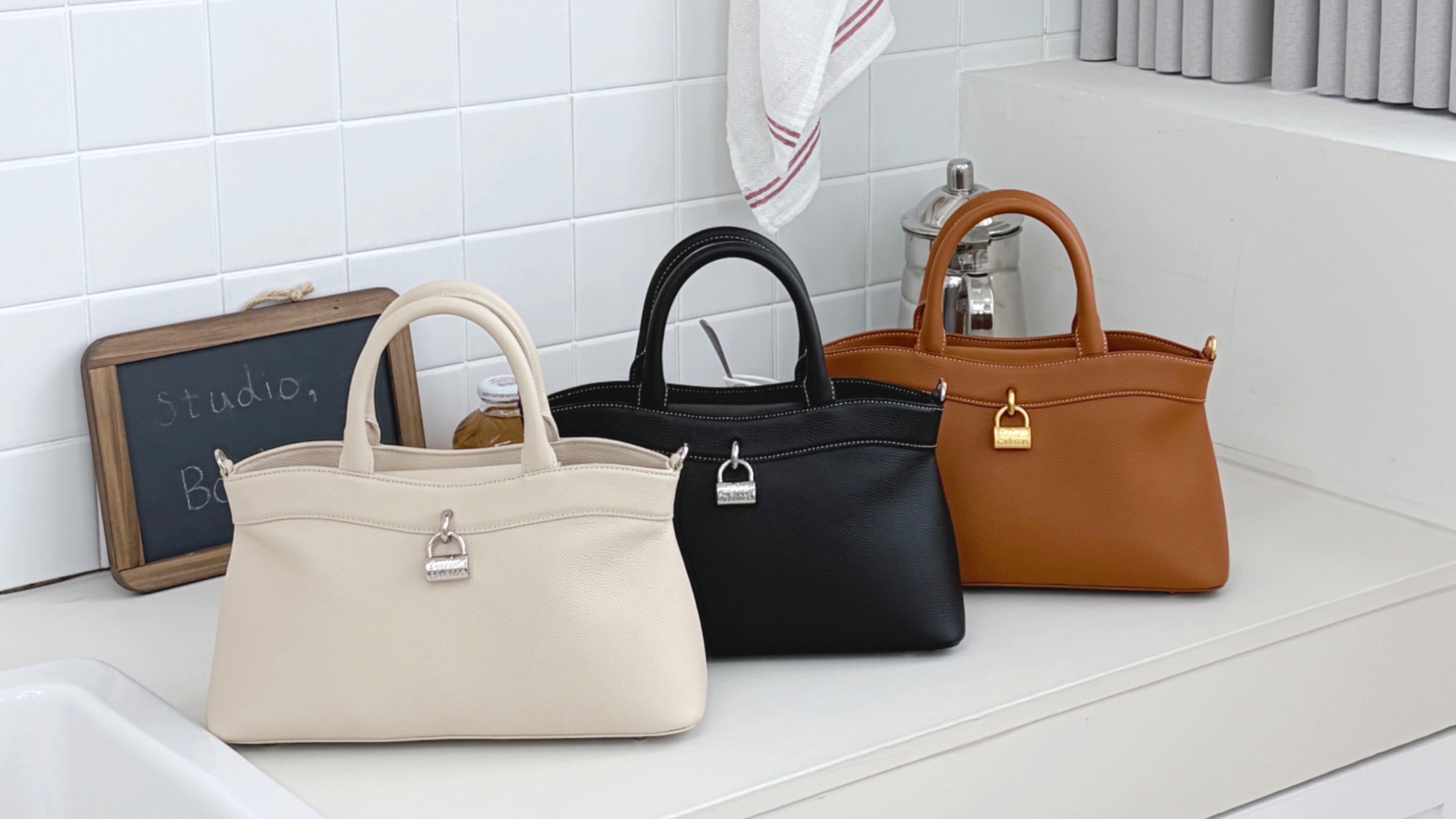 403g轻奢日常包，独特设计与顶级皮革的完美结合