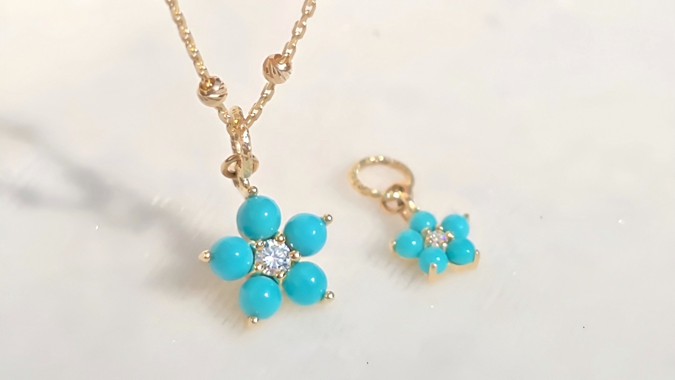 14K 天然钻石与土耳其蓝宝石交织的天空花朵