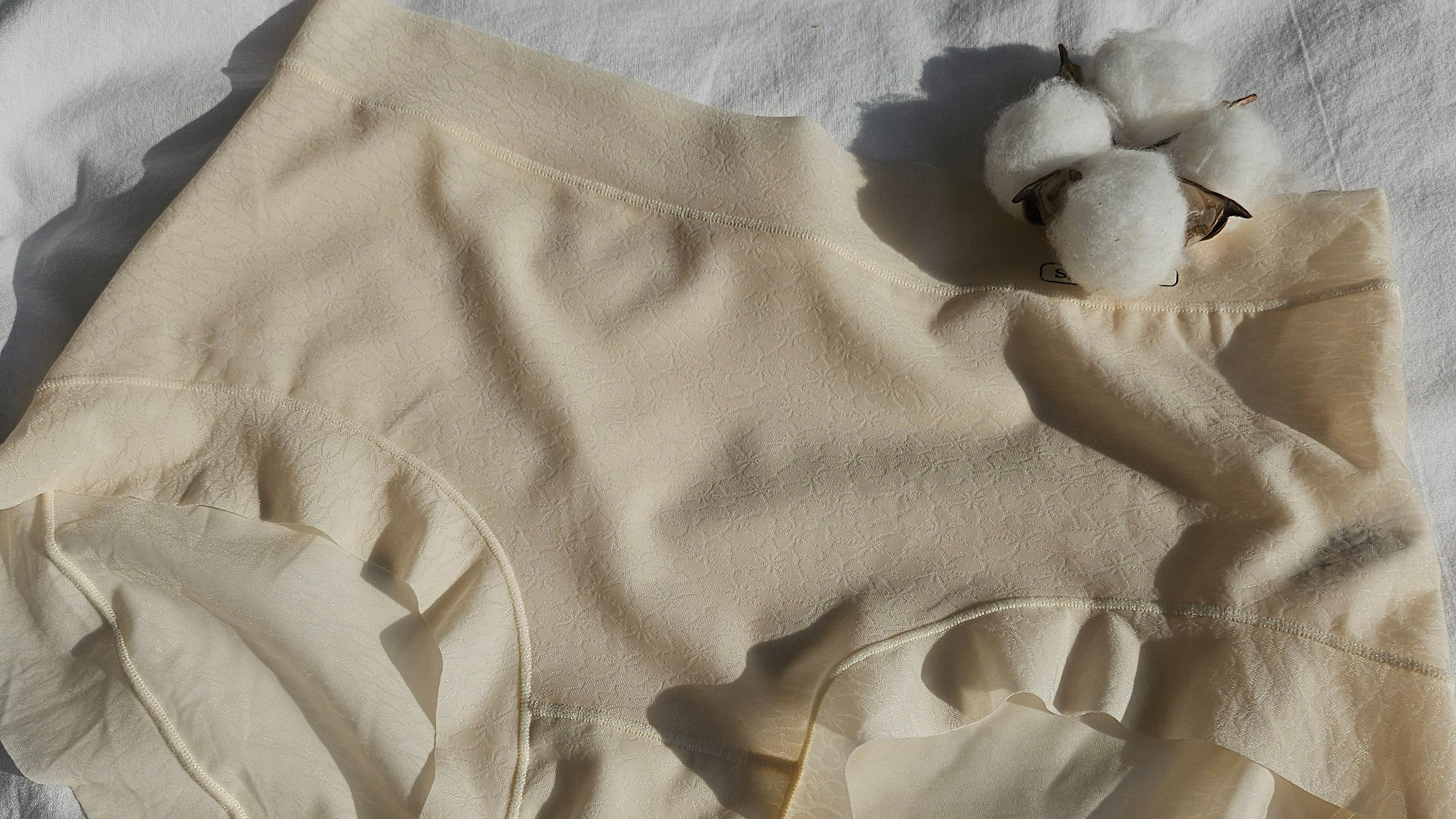 Vegan Panties_Luxury for Your Body; Lightweight Breathable Natural Cotton-Silk Blend