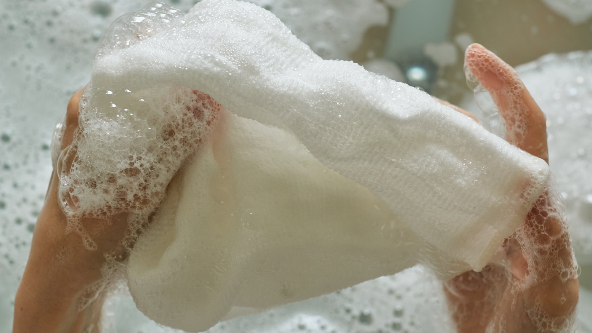 [Made in Korea] Bouncy Foam Shower Towel Transform Your Skin Without Microplastics
