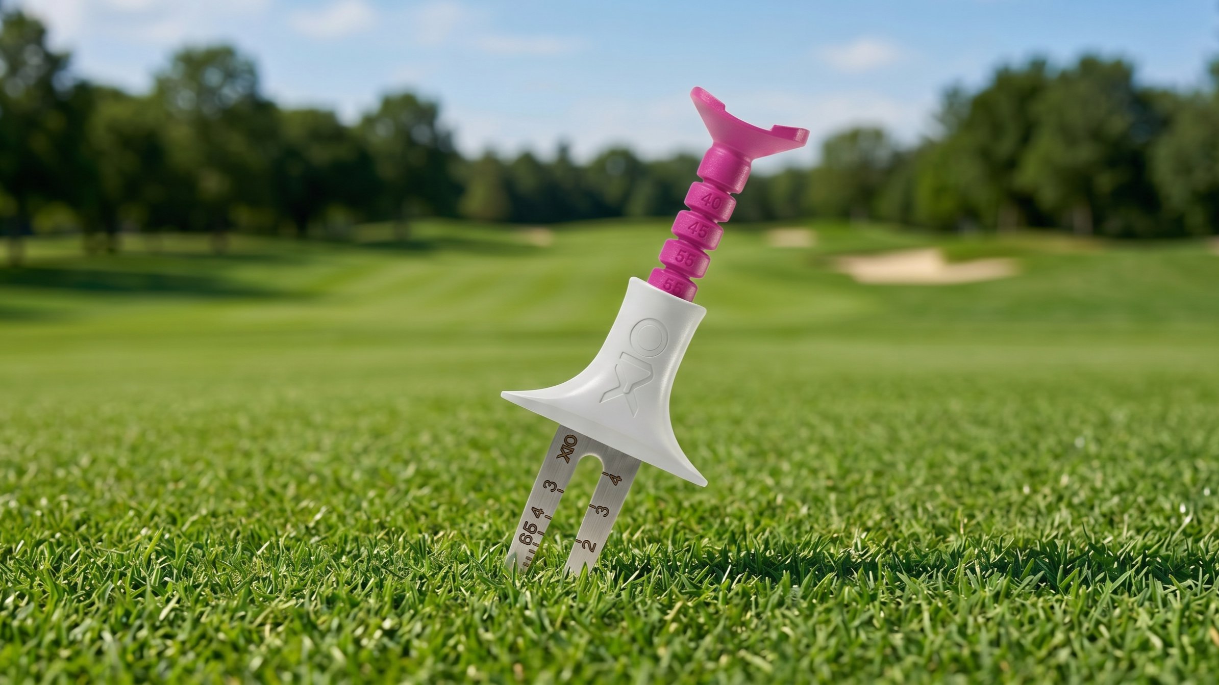 4-in-1 Multi Golf Tee with Aim-T Distance Judgment