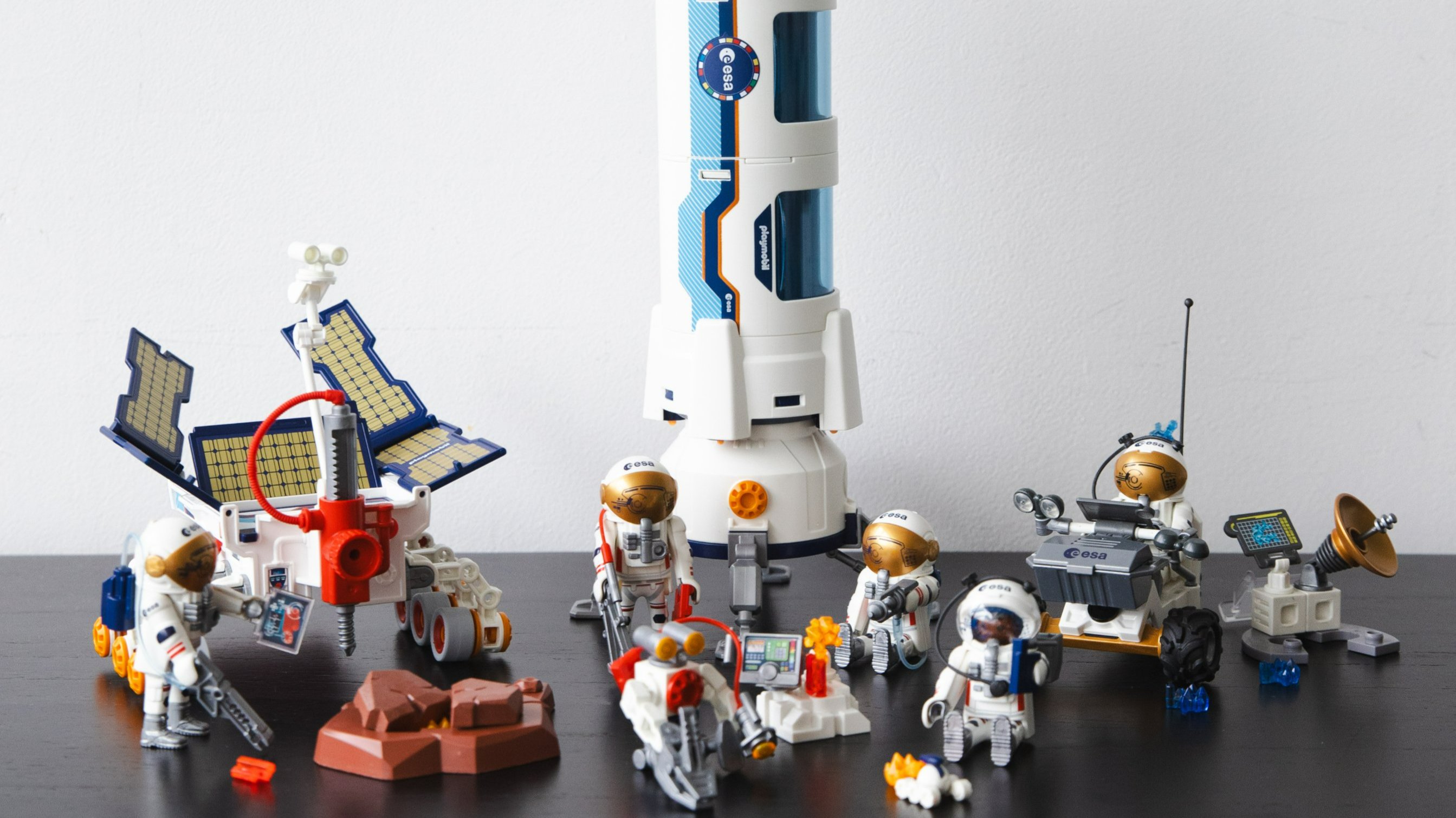 [プレイモービル X ESA宇宙] 本物の宇宙を再現した究極コラボ！