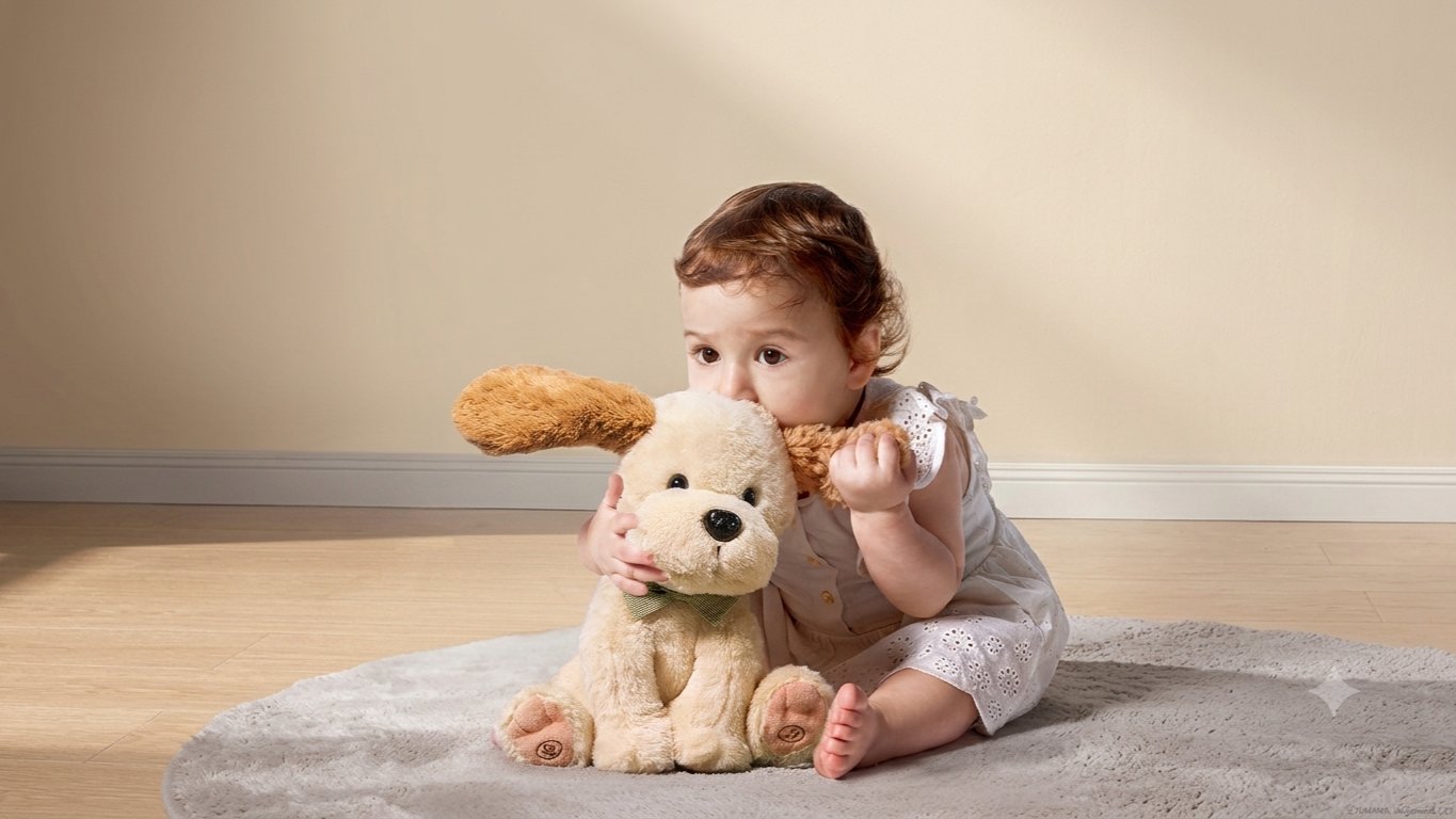 Turn playtime into joy with Bebe the music friend that sings and dances