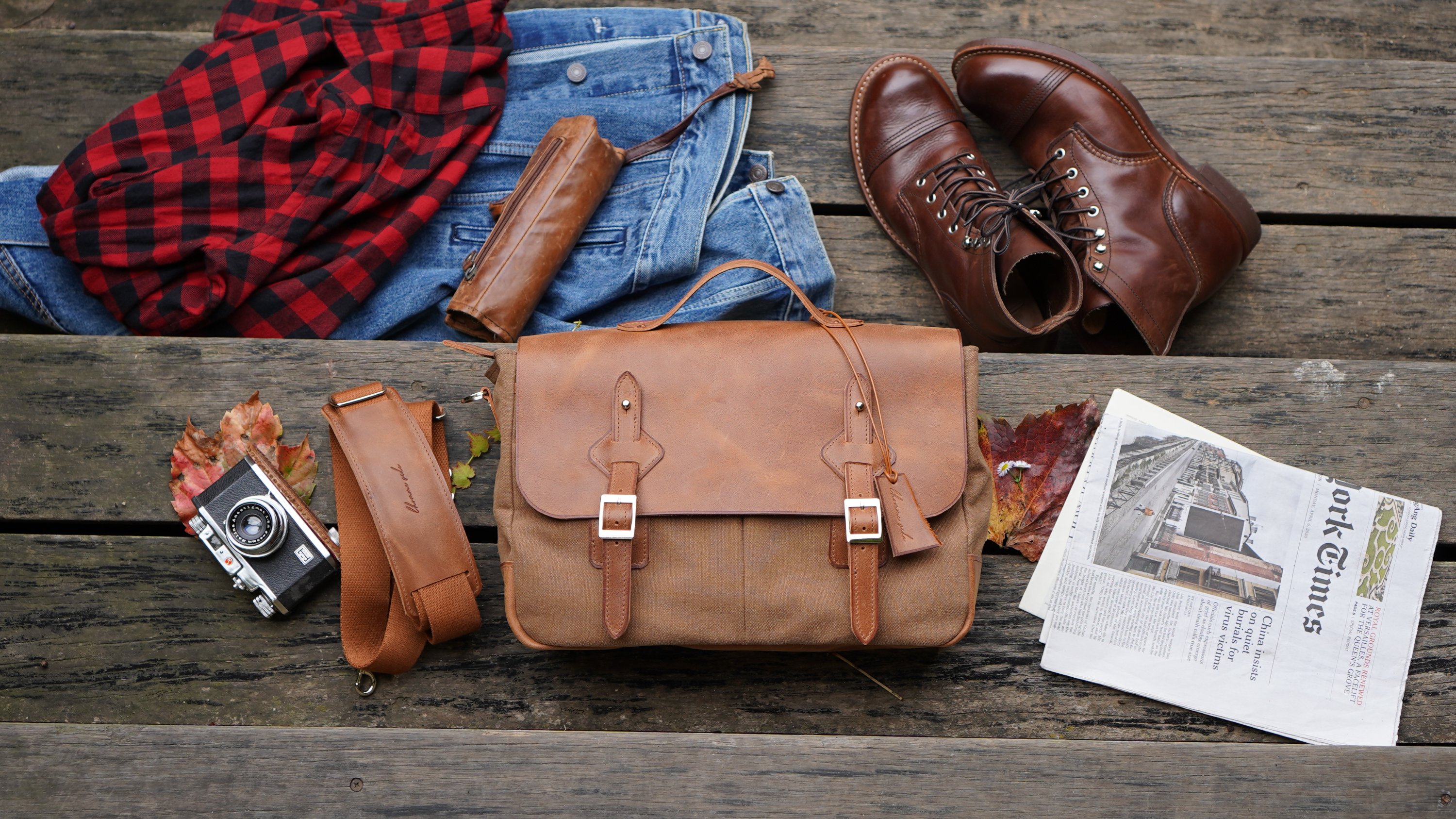 [Over 100 Million Sold 100% Handmade] Waxed Canvas & Genuine Leather 'Healing Bag'