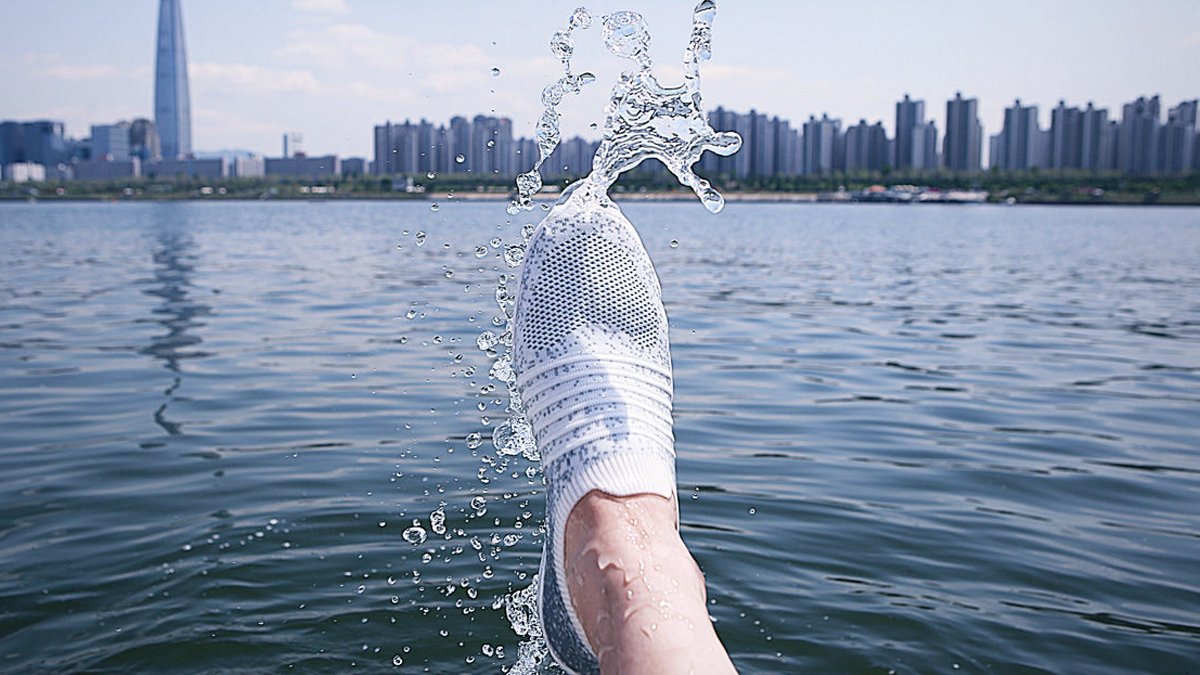 [Vacation Essential] Knit-Woven Water Shoes That Fit Like Socks for Ultimate Comfort