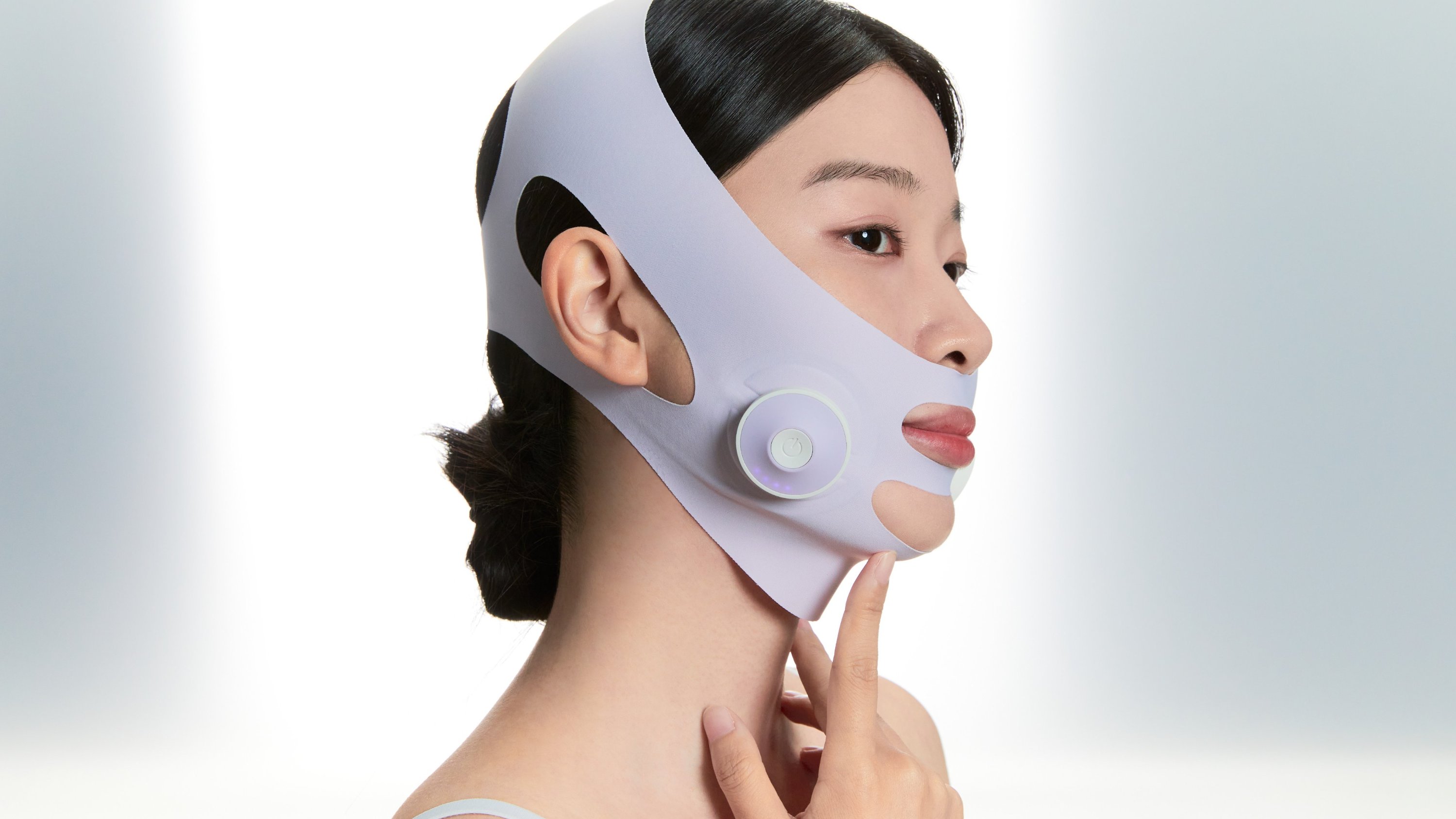 15-Minute Facial Lift | EMS Ampther Device