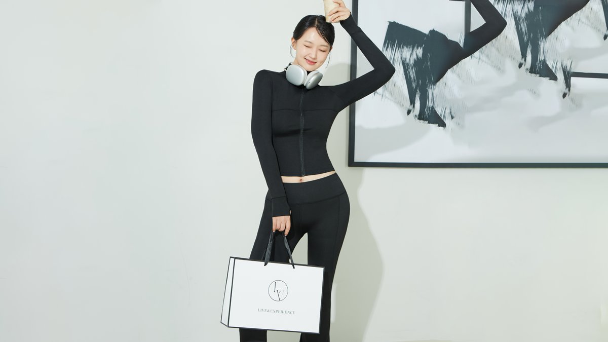 [Free Exchange] 187g Featherlight Athleisure Zip-Up & Leggings🔥