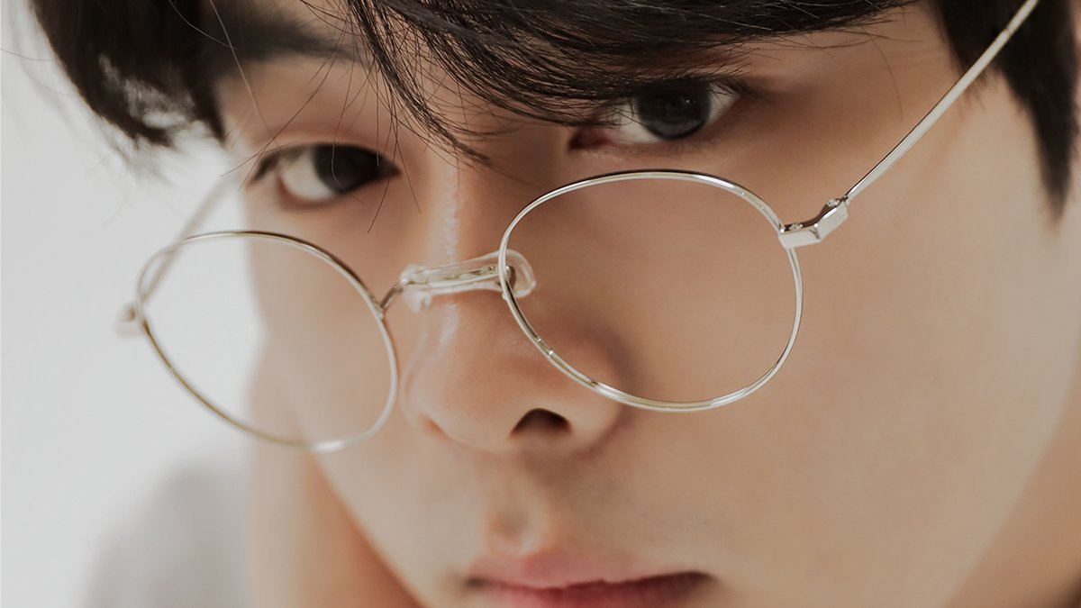 [3 Colors] Featherlight 8g Beta Titanium Glasses Without Nose Pads