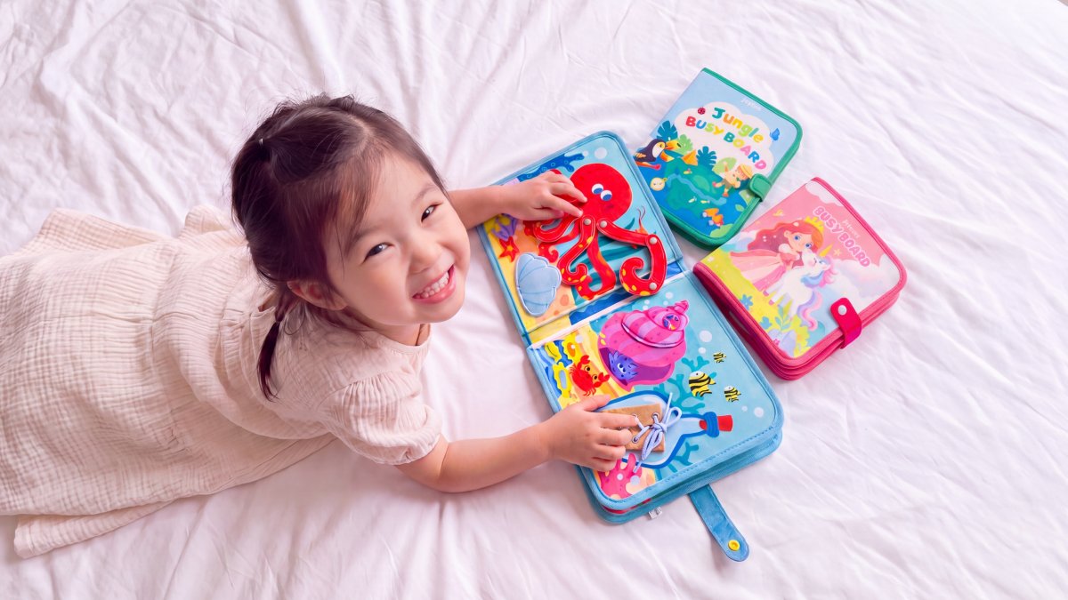 [アマゾン1位 売切れ続出] 子どもの感覚を刺激するビジブック